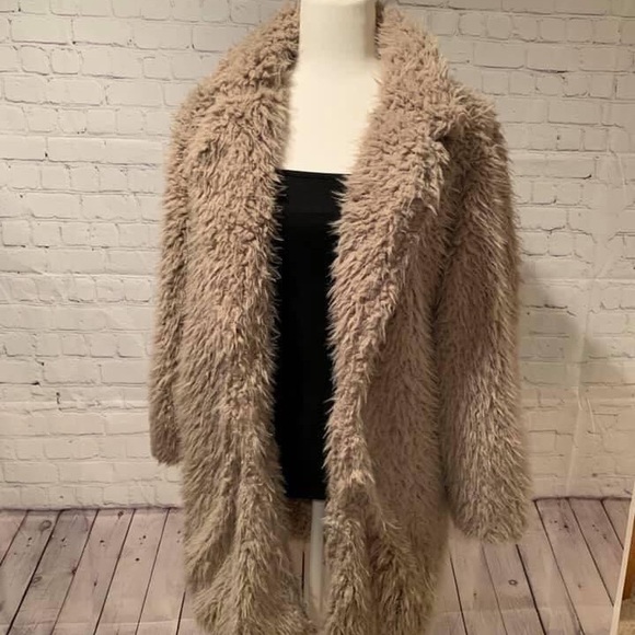 Shag coat - Picture 1 of 2